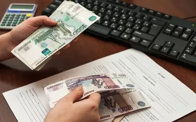 Работник может не ходить на работу, пока ему полностью не выплатят зарплату – Роструд